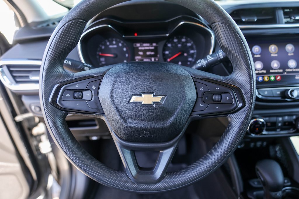 Used 2021 Chevrolet TrailBlazer LT w/ Convenience Package image 12
