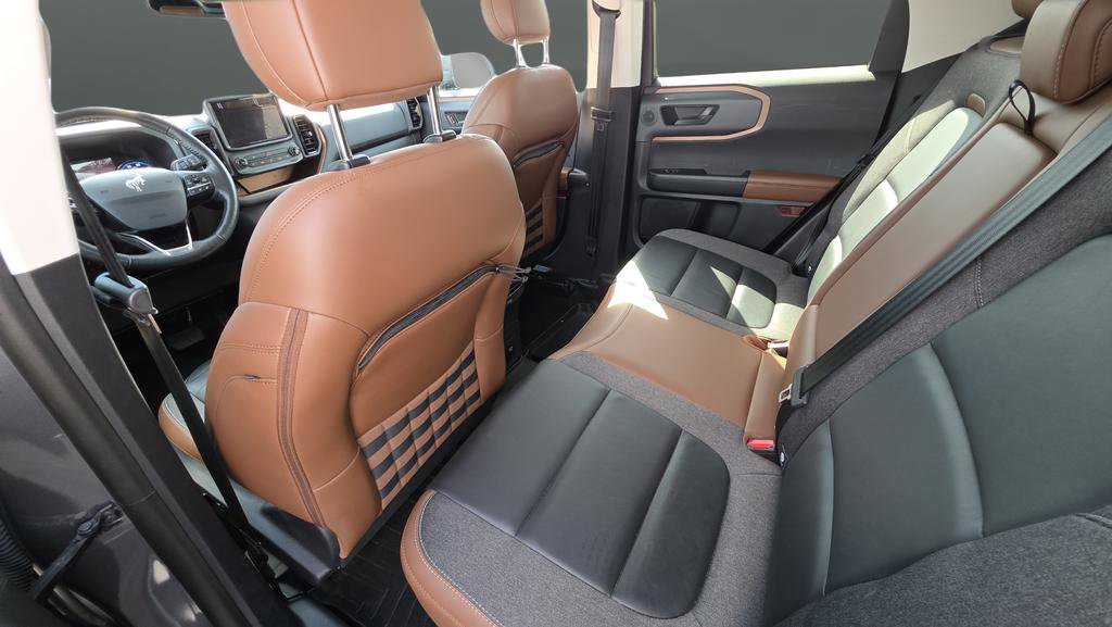 Used 2023 Ford Bronco Sport Outer Banks w/ Tech Package image 16