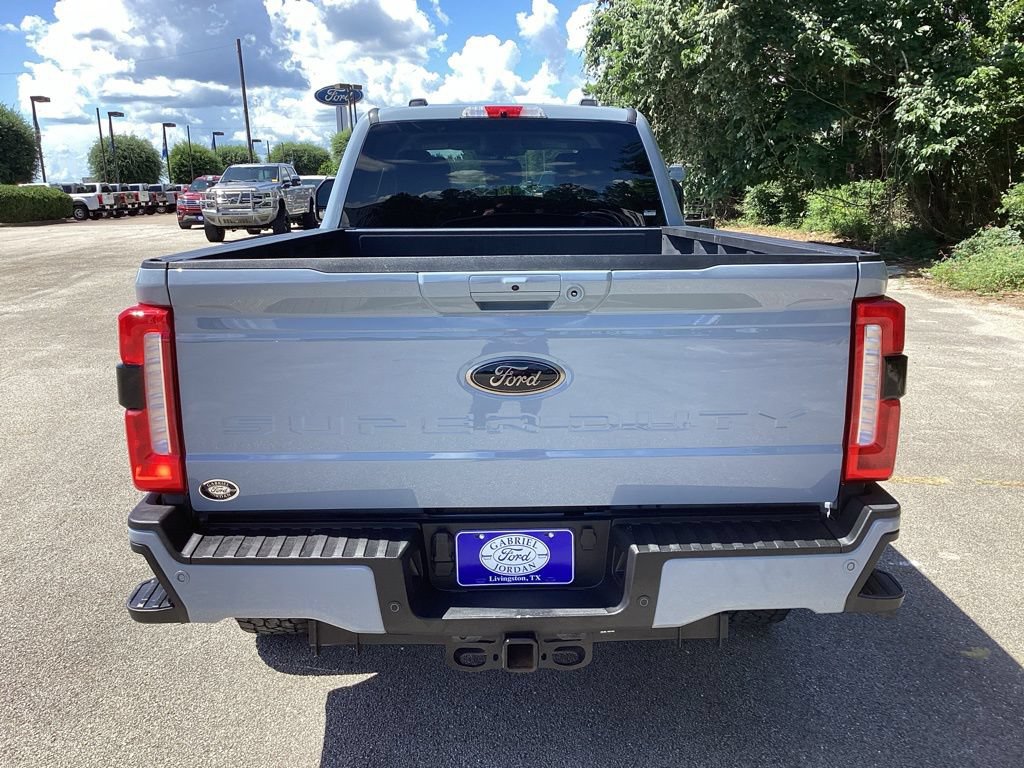 Used 2025 Ford F250 Lariat w/ Black Appearance Package AWD/4WD image 10