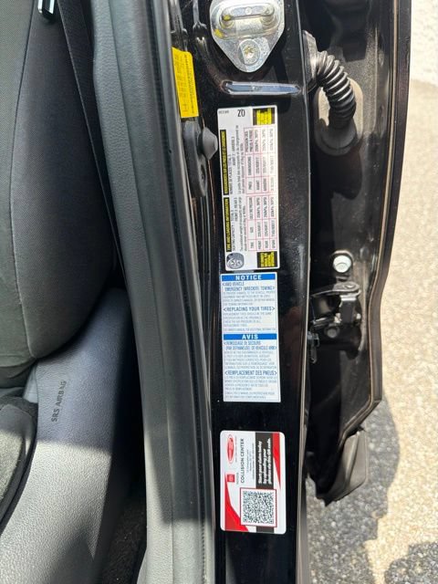 Used 2022 Toyota RAV4 XLE AWD/4WD image 27