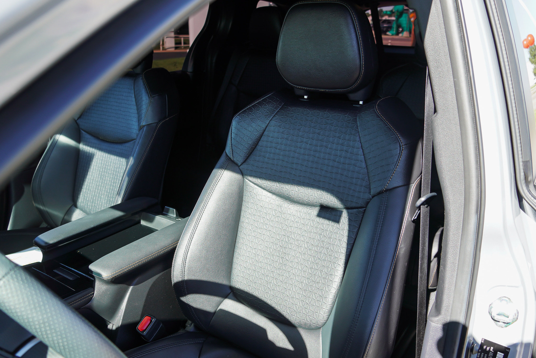 Certified 2025 Toyota Sienna XLE Woodland Edition AWD/4WD image 17