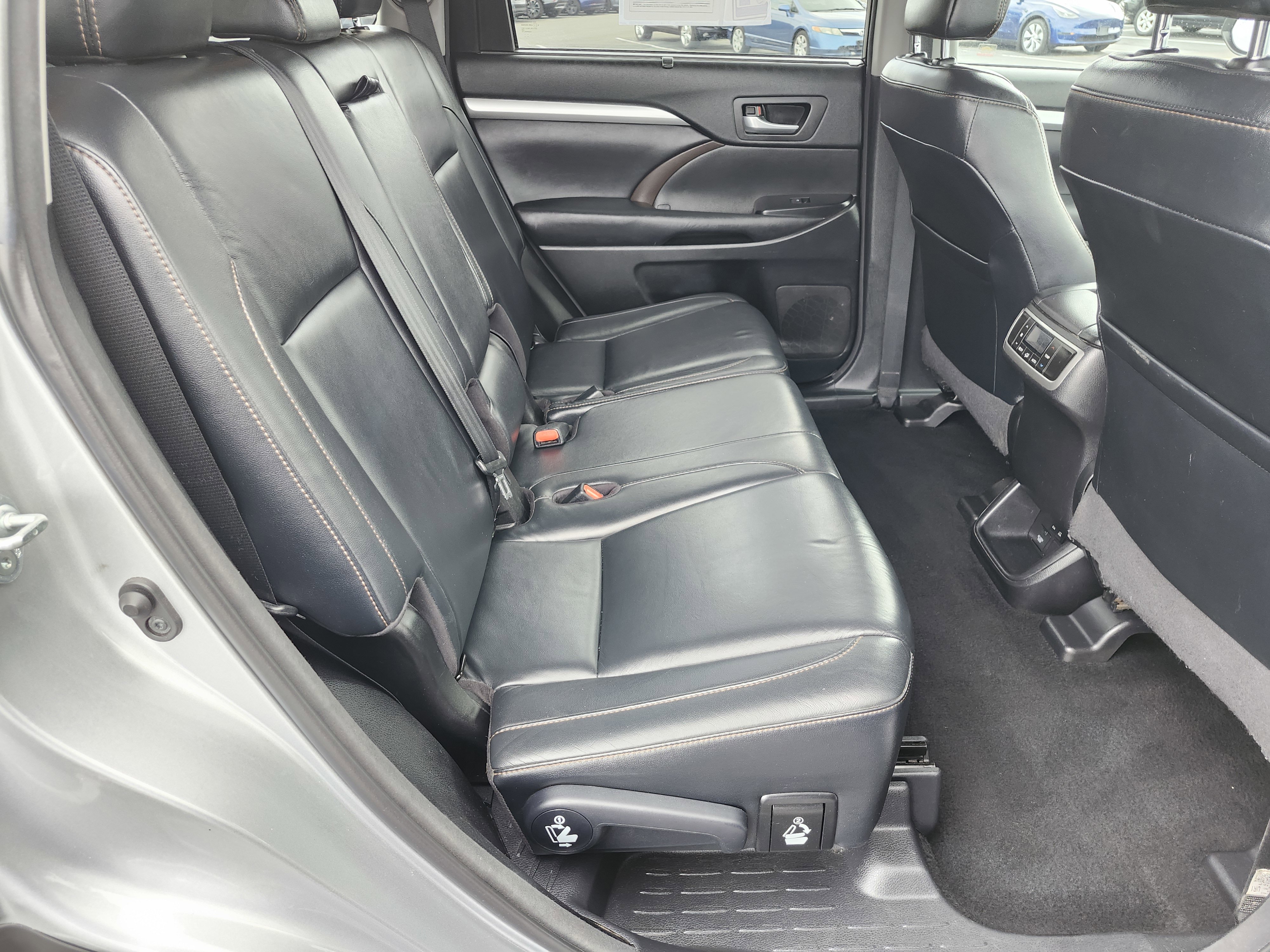 Used 2017 Toyota Highlander XLE image 20