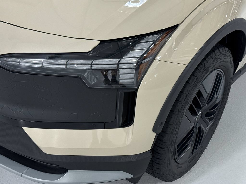 Certified 2026 Volvo EX30 Cross Country Ultra AWD/4WD image 7