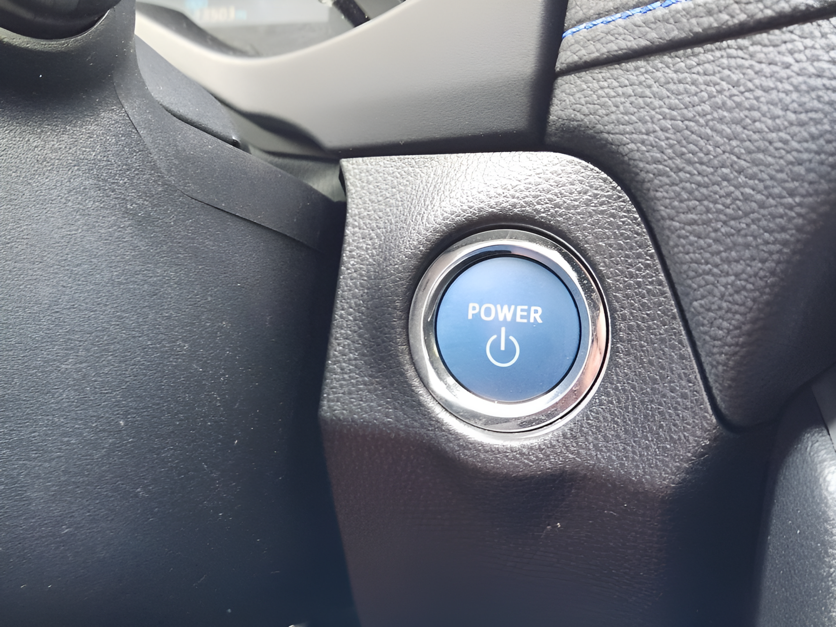 Used 2021 Toyota RAV4 XSE AWD/4WD image 16