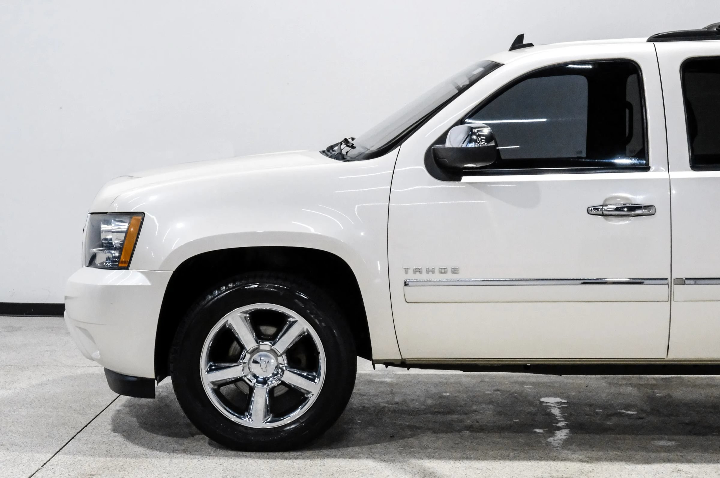 Used 2013 Chevrolet Tahoe LTZ RWD image 10