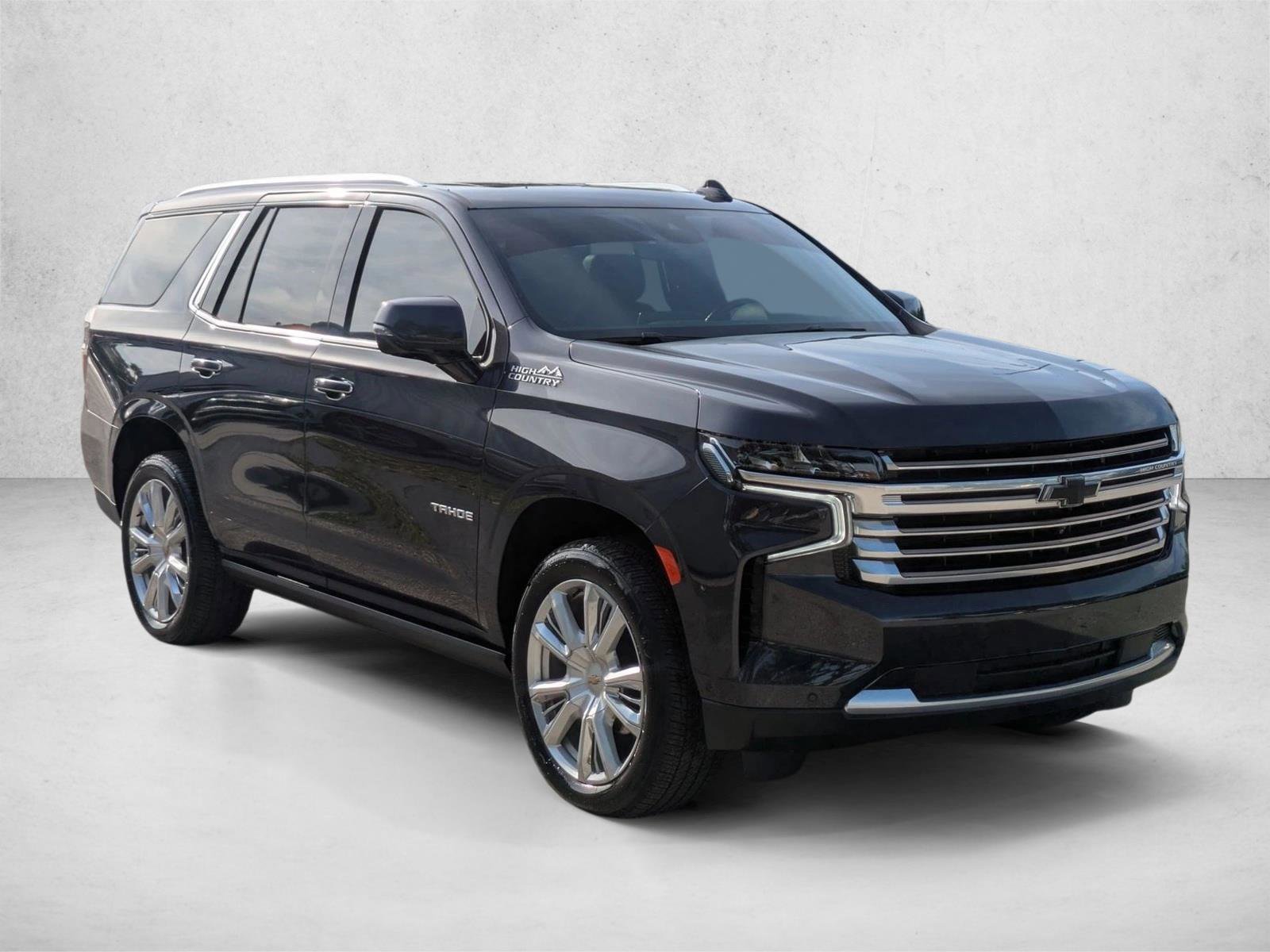 Used 2024 Chevrolet Tahoe High Country w/ Advanced Technology Package AWD/4WD image 3