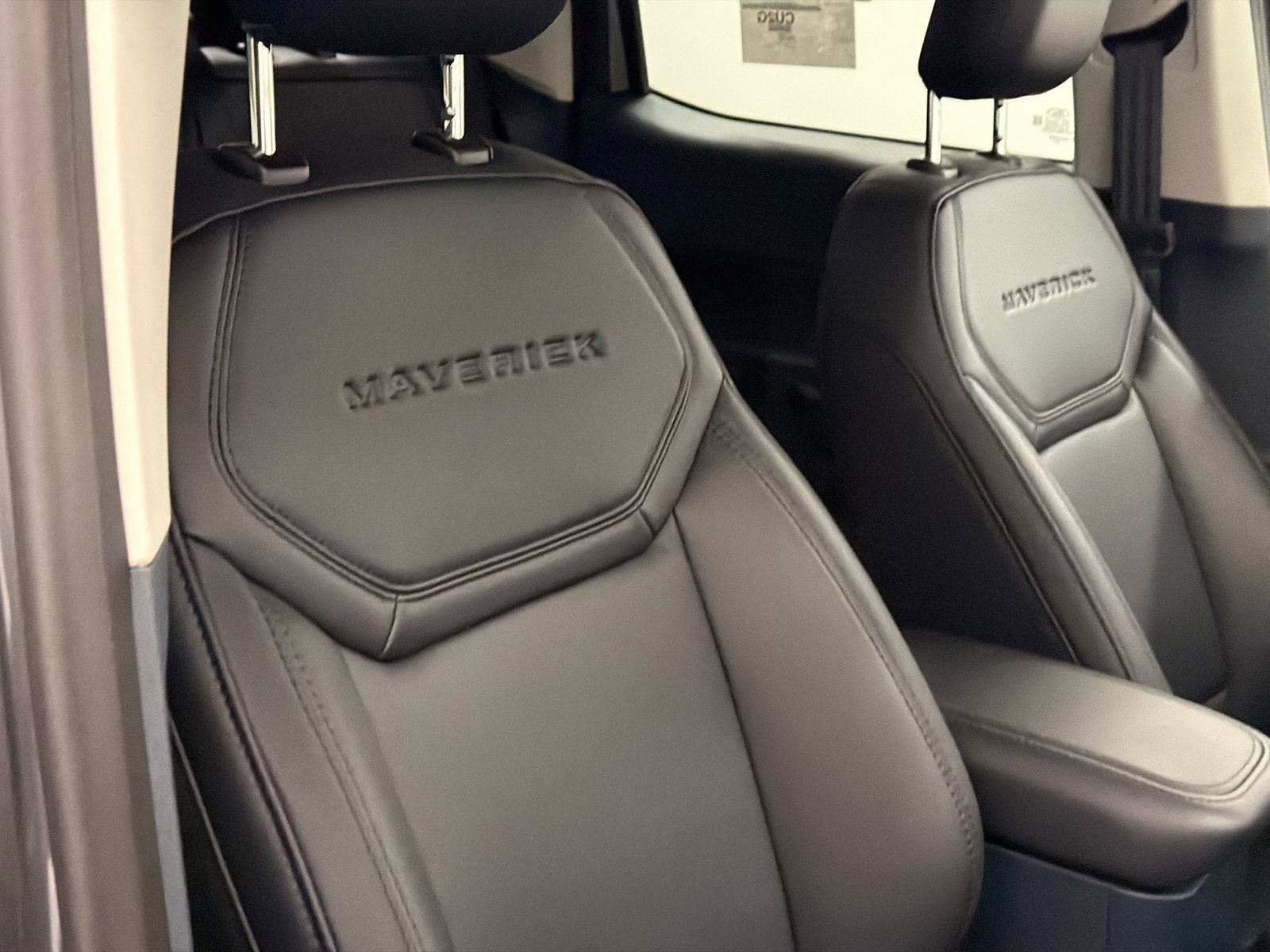 New 2026 Ford Maverick Lariat w/ Black Appearance Package image 10