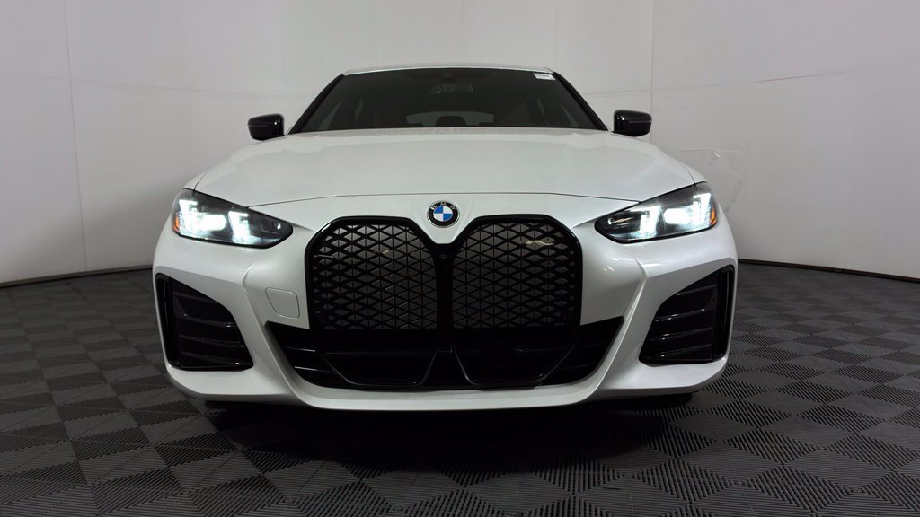 New 2026 BMW i4 eDrive40 w/ M Sport Package RWD image 3