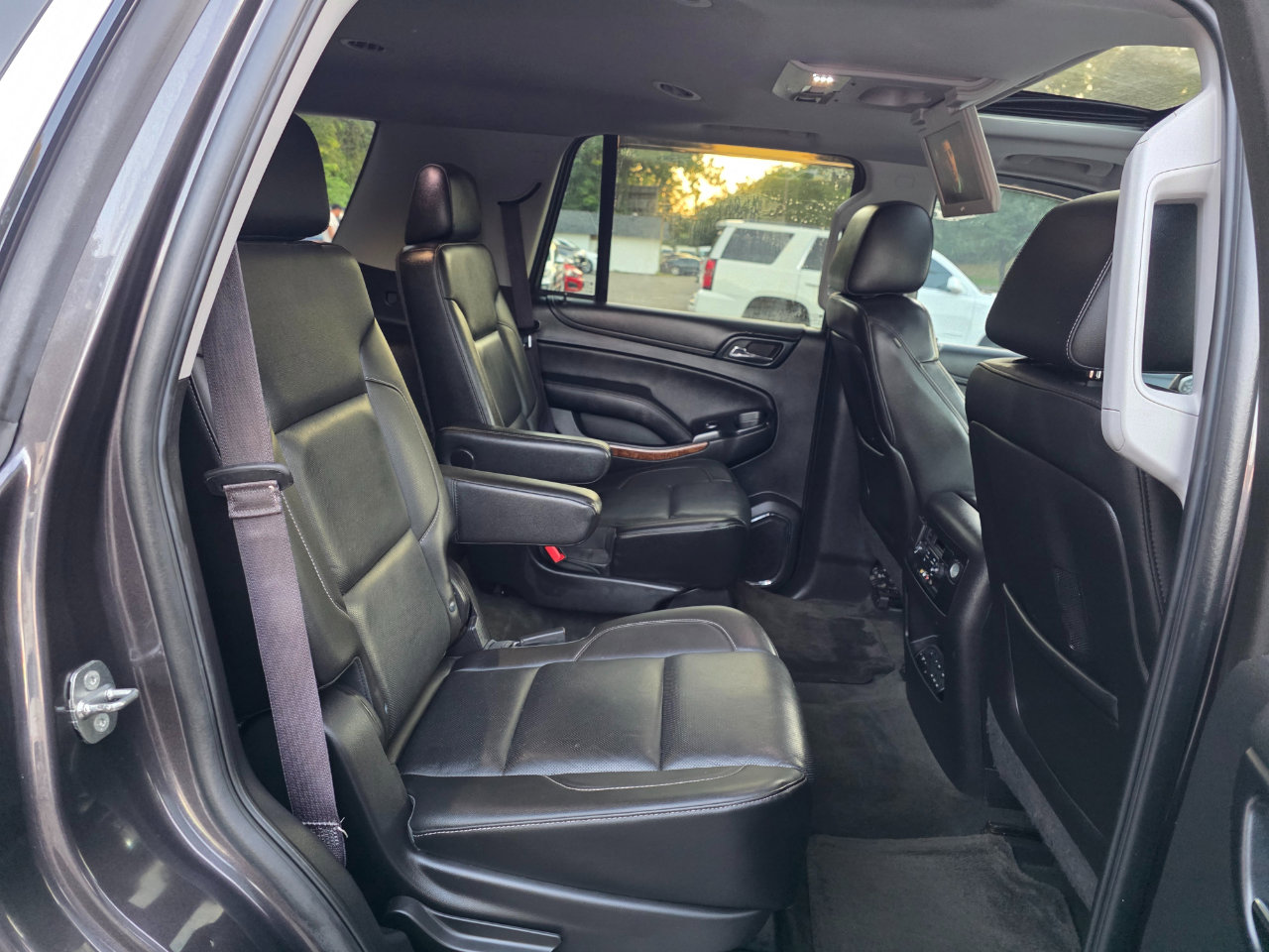 Used 2015 Chevrolet Tahoe LTZ image 18