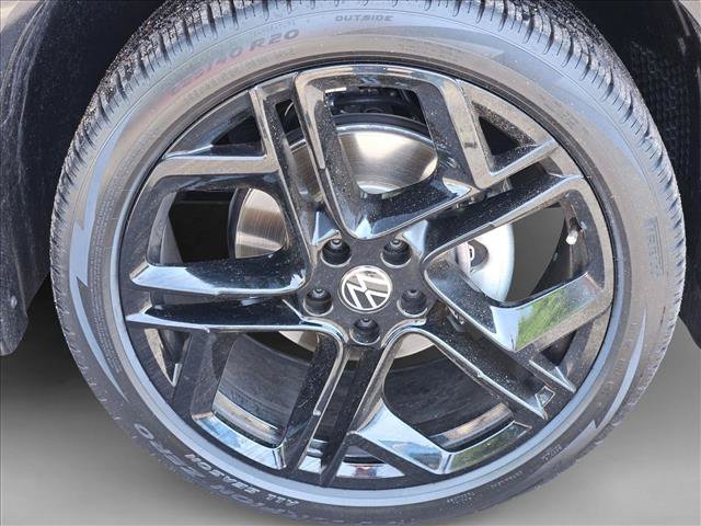 Used 2026 Volkswagen Tiguan SE R-Line FWD image 28