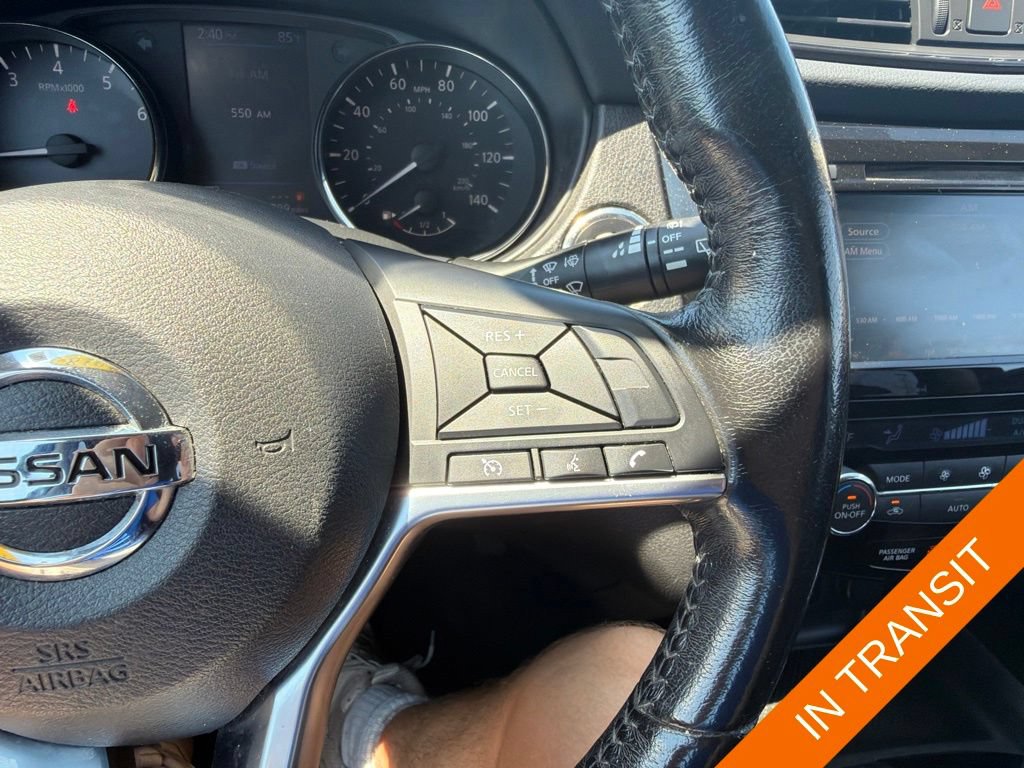Used 2018 Nissan Rogue SV AWD/4WD image 21