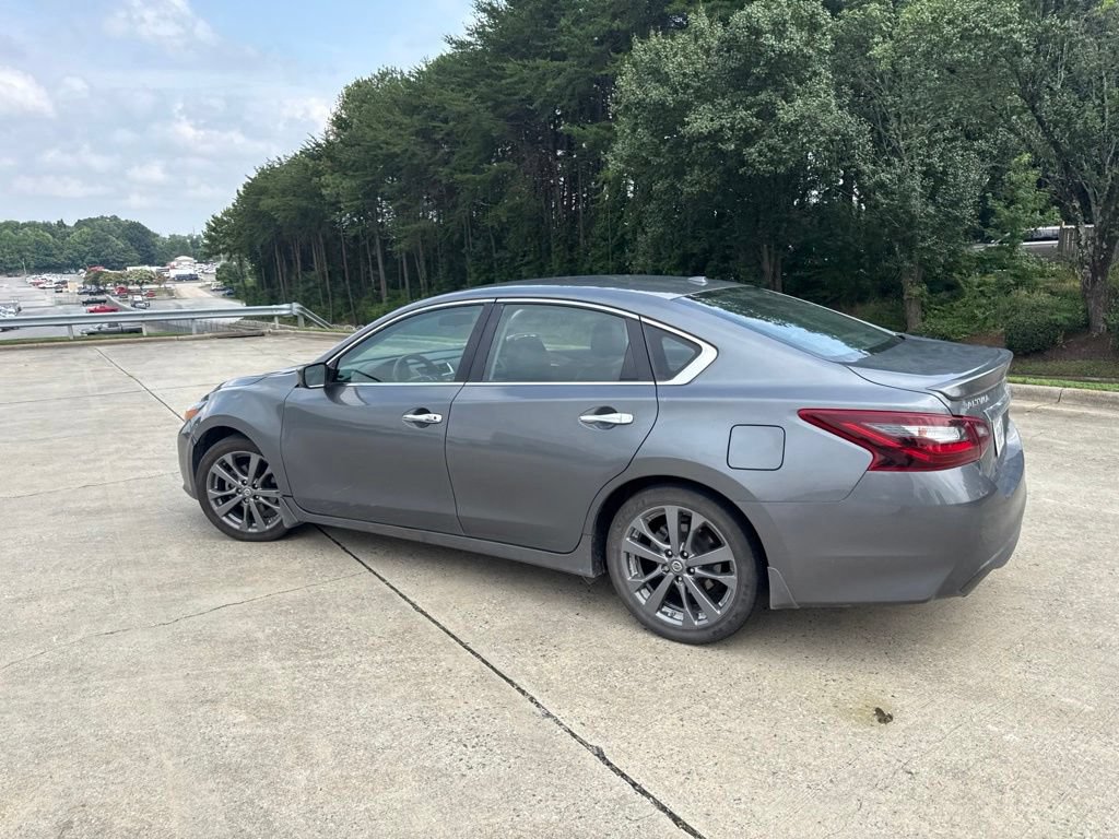 Used 2018 Nissan Altima 2.5 SR w/ SR Special Edition FWD image 13