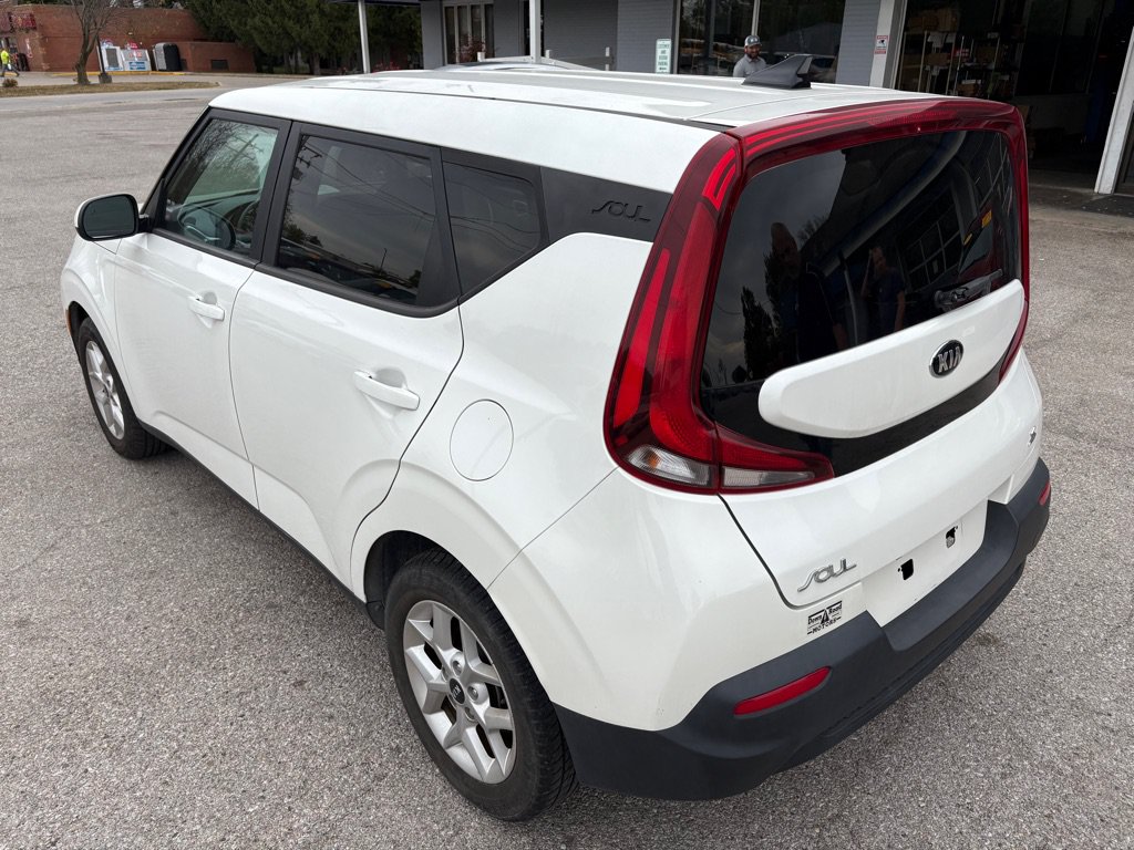 Used 2021 Kia Soul S FWD image 8