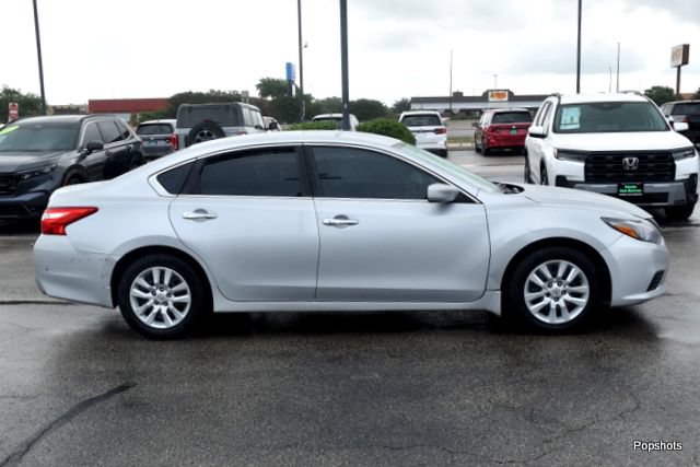 Used 2017 Nissan Altima 2.5 S w/ Power Driver Seat Package FWD image 3