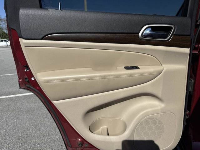 Used 2015 Jeep Grand Cherokee Laredo w/ Quick Order Package 23E image 9