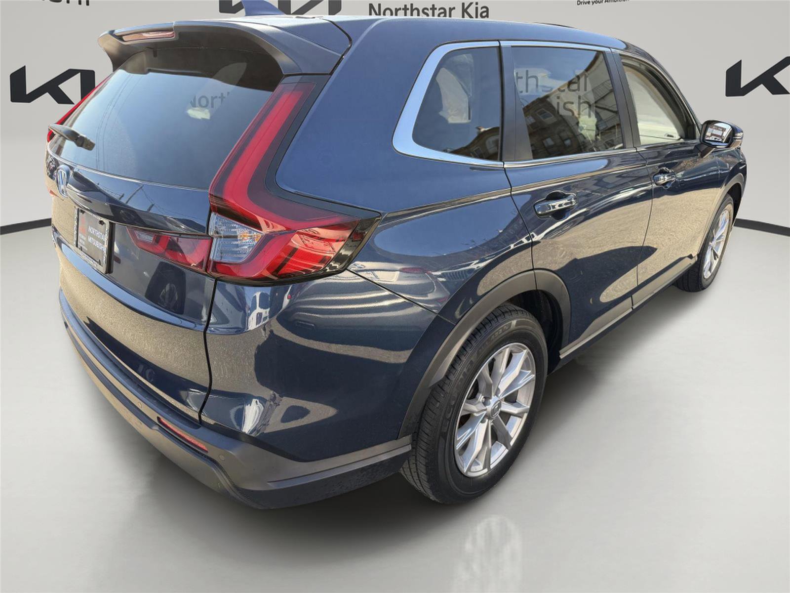 Used 2023 Honda CR-V EX-L image 4