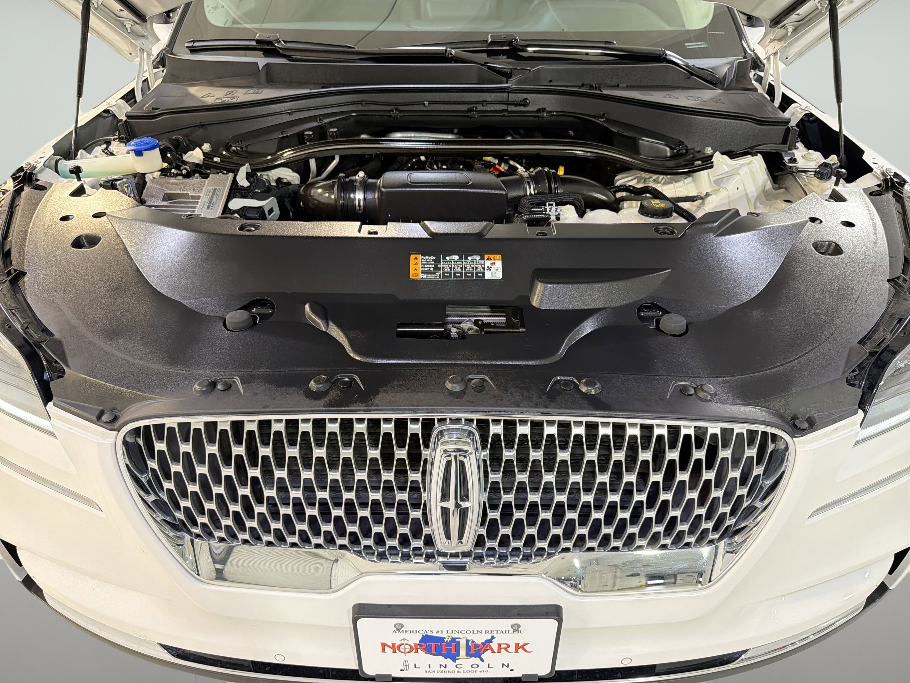 Used 2024 Lincoln Aviator 2WD image 30