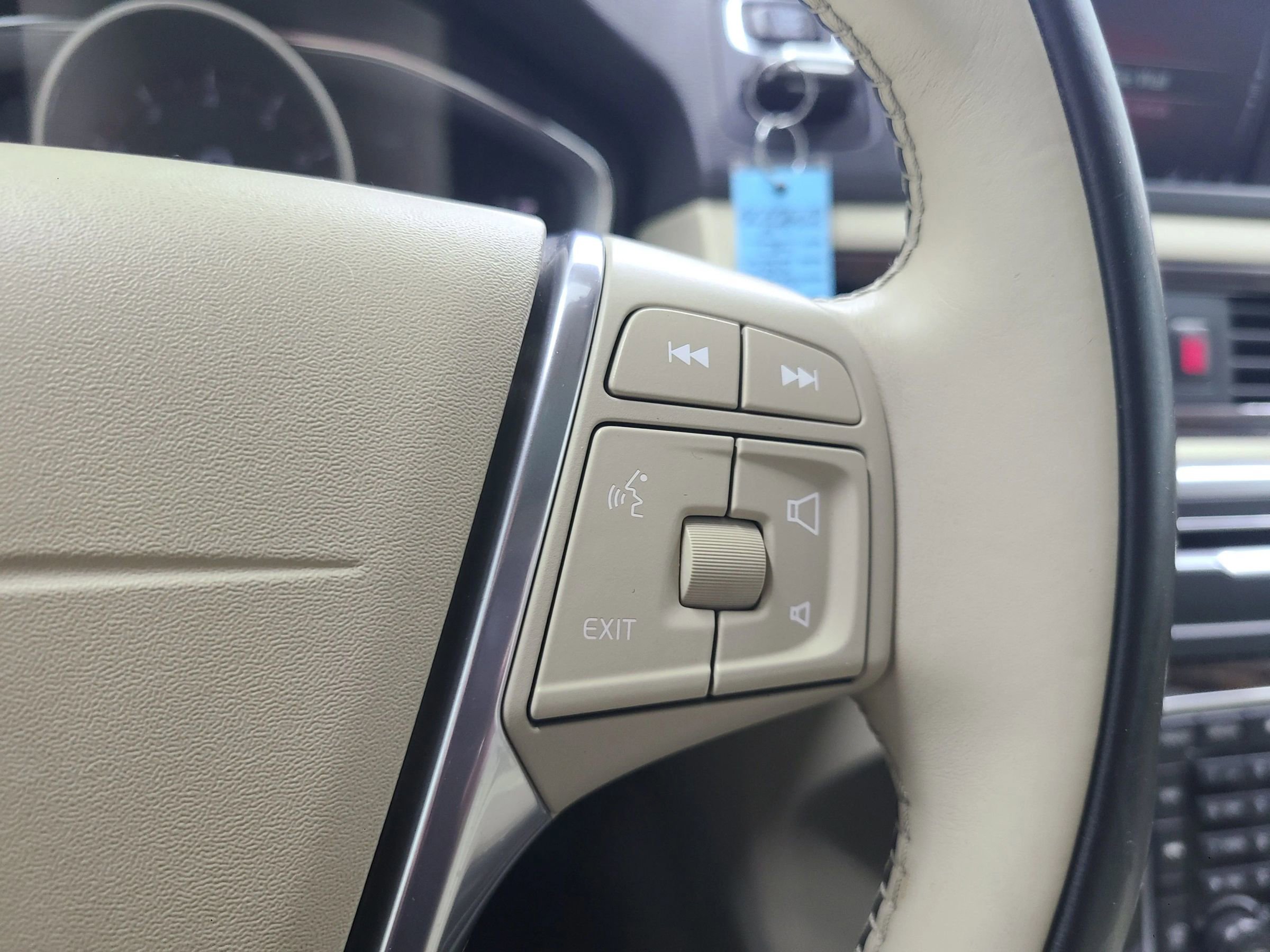 Used 2016 Volvo S80 T5 image 30