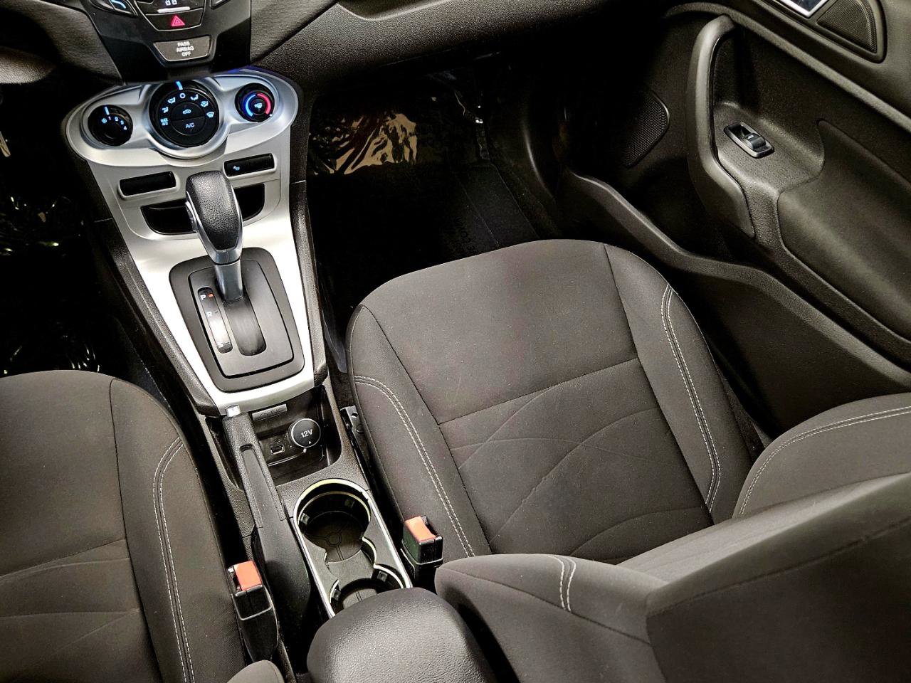 Used 2016 Ford Fiesta SE image 13