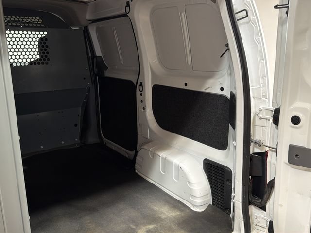 Used 2021 Nissan NV200 SV FWD image 23
