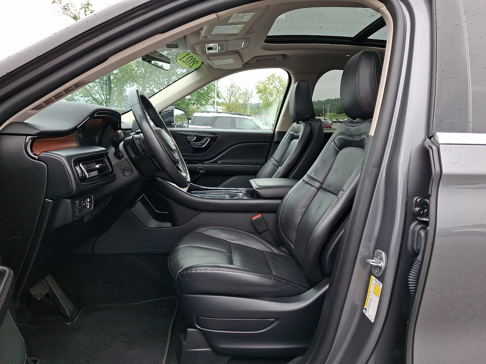 Used 2021 Lincoln Aviator Reserve w/ Elements Package Plus AWD/4WD image 15