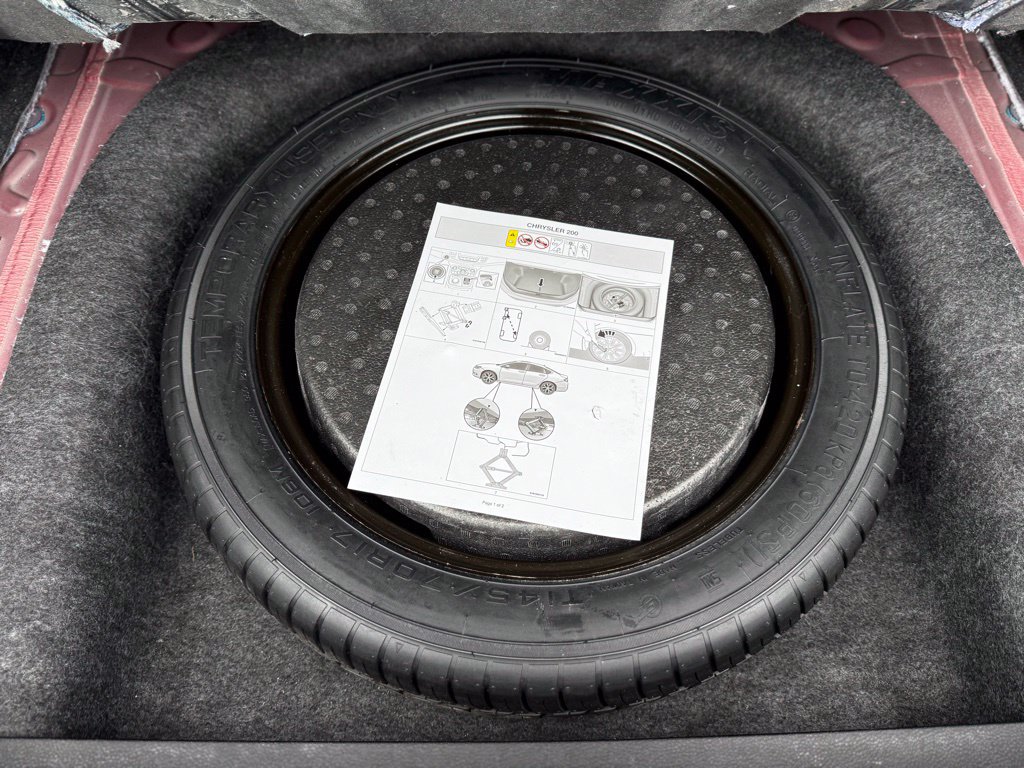 Used 2016 Chrysler 200 S w/ Navigation & Sound Group I FWD image 18