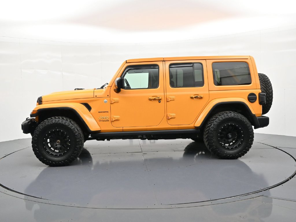 Used 2021 Jeep Wrangler Unlimited Sahara AWD/4WD image 9