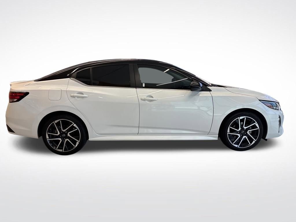 Used 2024 Nissan Sentra SR image 7