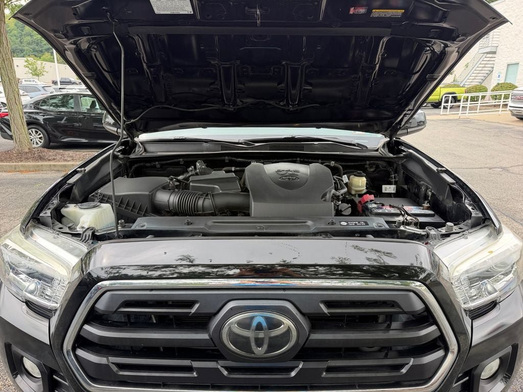 Used 2018 Toyota Tacoma SR5 RWD image 26