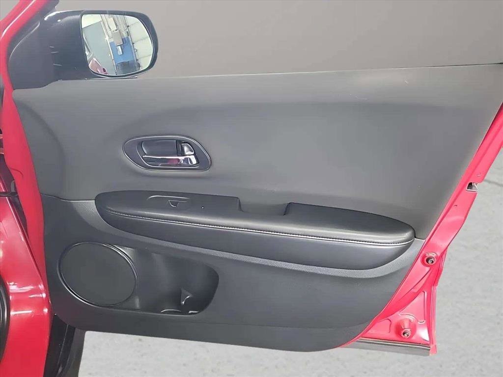 Used 2019 Honda HR-V Sport image 29