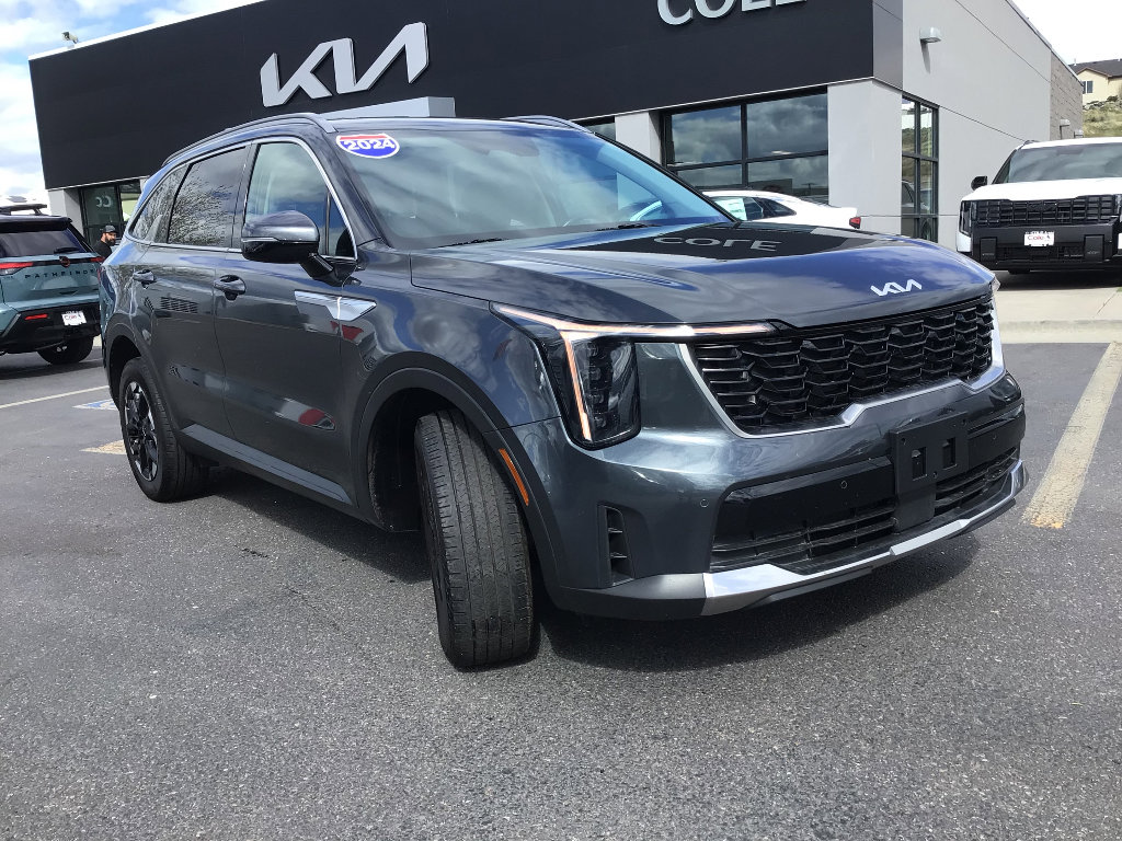 Used 2024 Kia Sorento S
