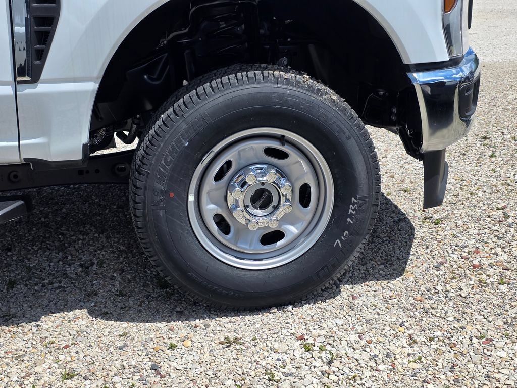 New 2026 Ford F350 XL w/ XL Chrome Package AWD/4WD image 11