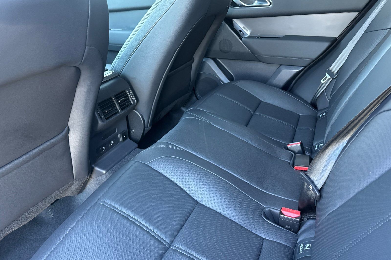 Used 2026 Land Rover Range Rover Velar S image 12