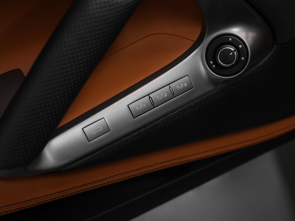Certified 2018 Ferrari 812 Superfast RWD image 46
