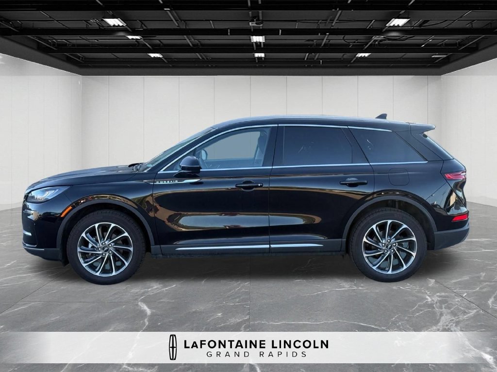Certified 2023 Lincoln Corsair AWD w/ Equipment Group 101A image 2
