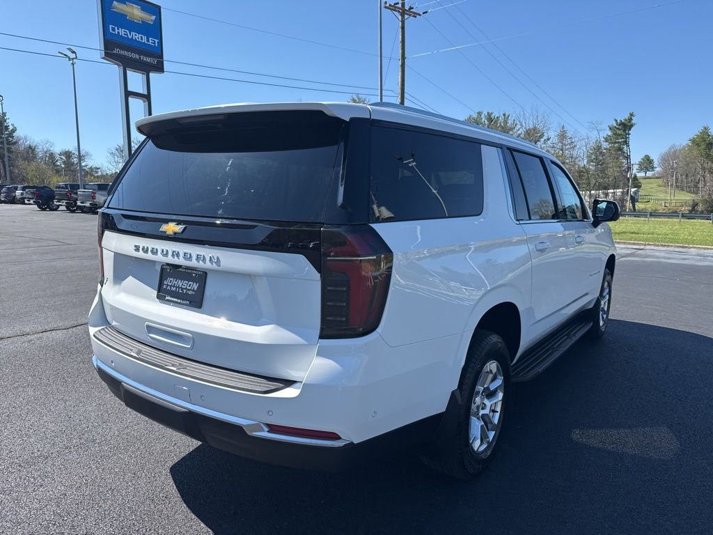 New 2026 Chevrolet Suburban LS image 7