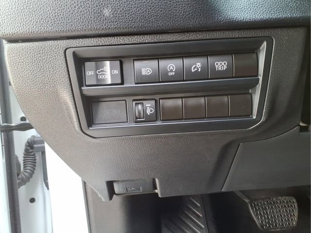 Used 2022 Toyota Tundra SR5 w/ SR5 Premium Package image 15