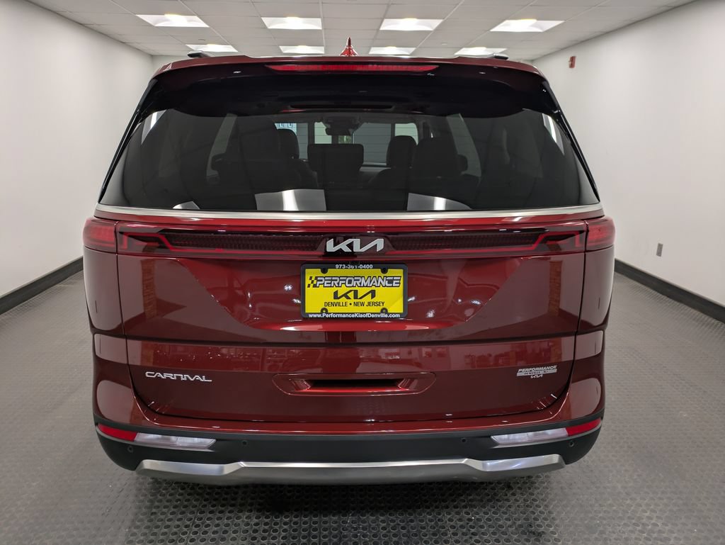Certified 2024 Kia Carnival SX Prestige FWD image 5