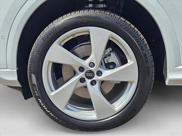 New 2025 Audi Q5 Premium Plus image 10