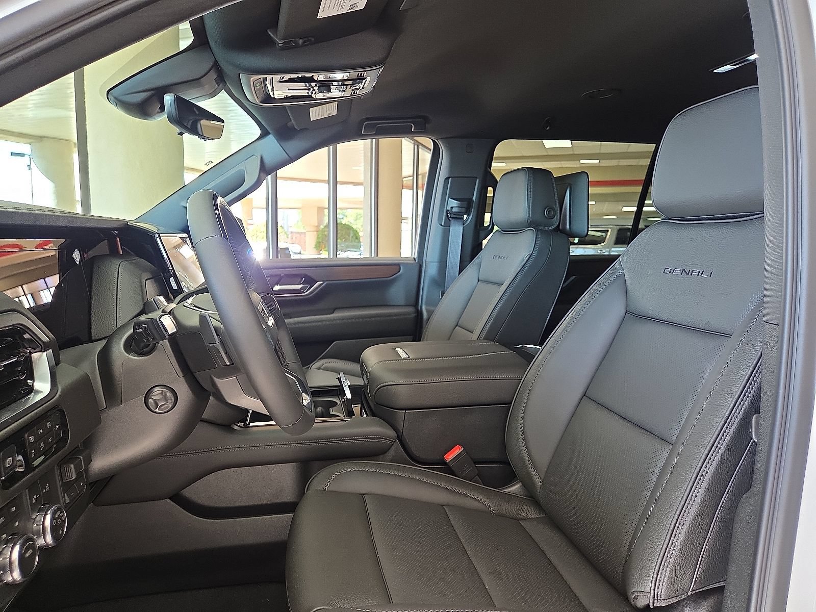 New 2026 GMC Yukon XL Denali w/ Advanced Technology Package AWD/4WD image 11