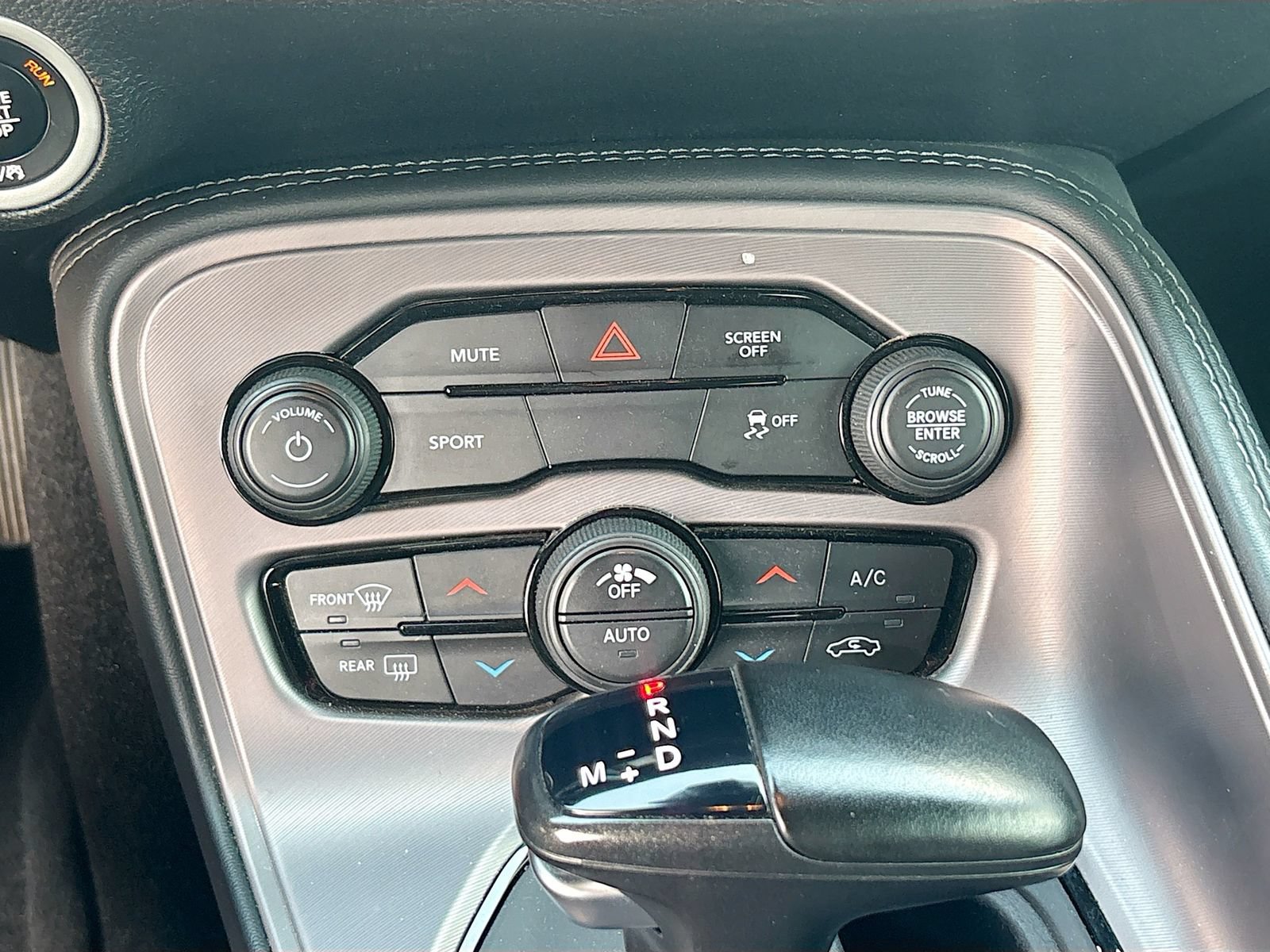 Used 2023 Dodge Challenger SXT RWD image 15
