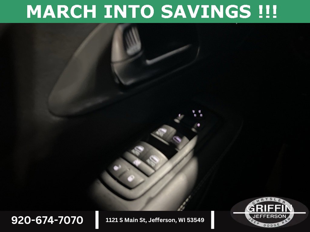 New 2026 Chrysler Pacifica Select image 21