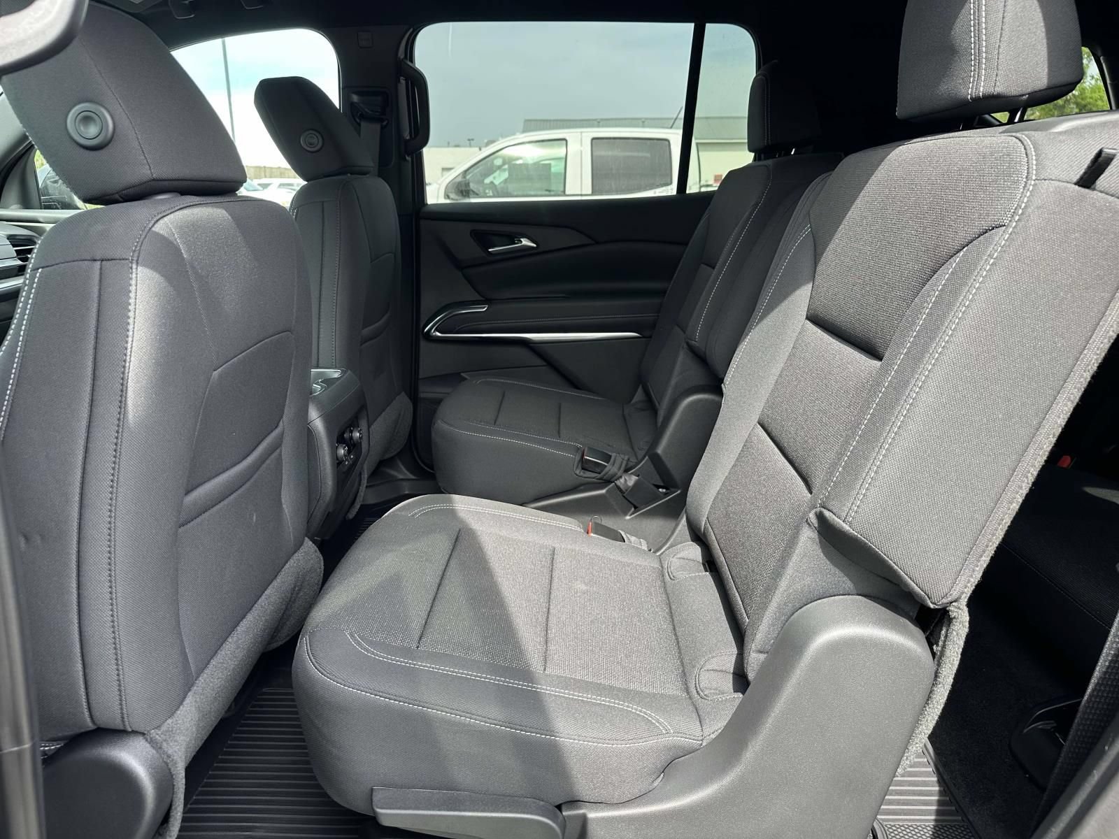 New 2026 Chevrolet Traverse LT w/ Midnight/Sport Edition FWD image 22