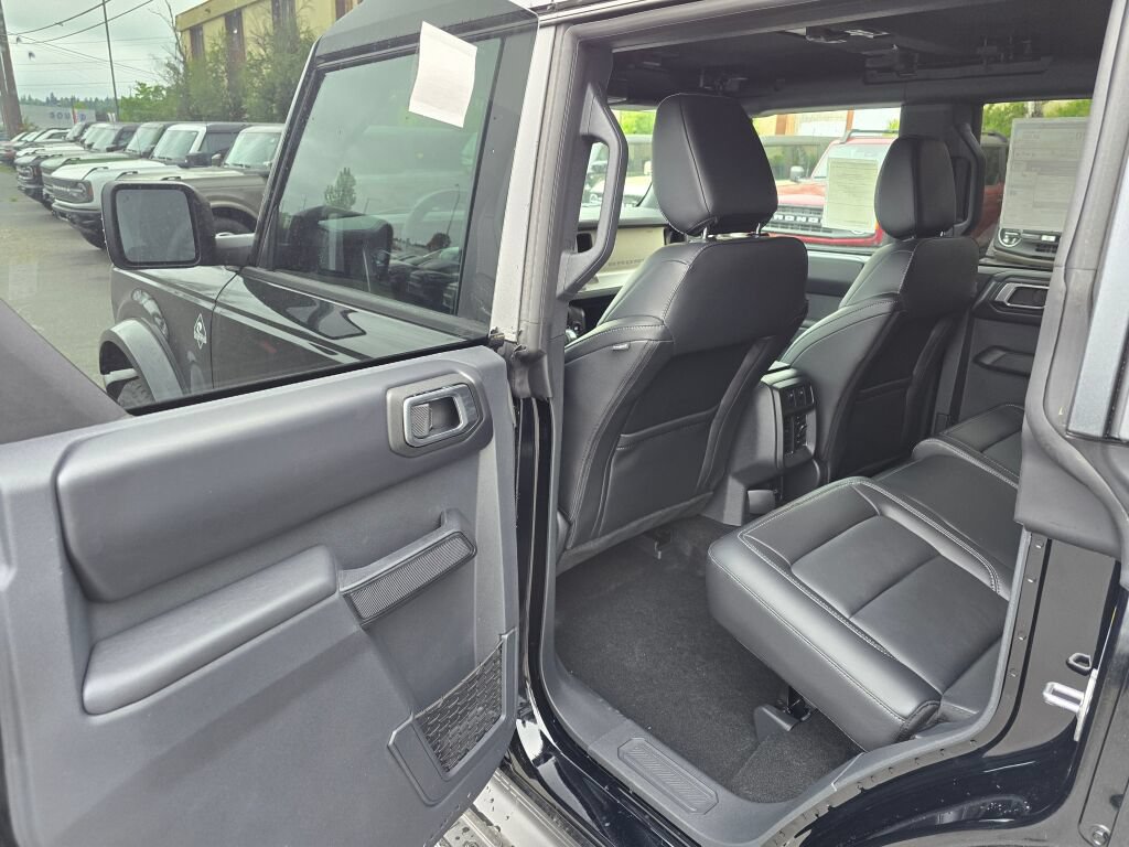 New 2026 Ford Bronco Outer Banks AWD/4WD image 14
