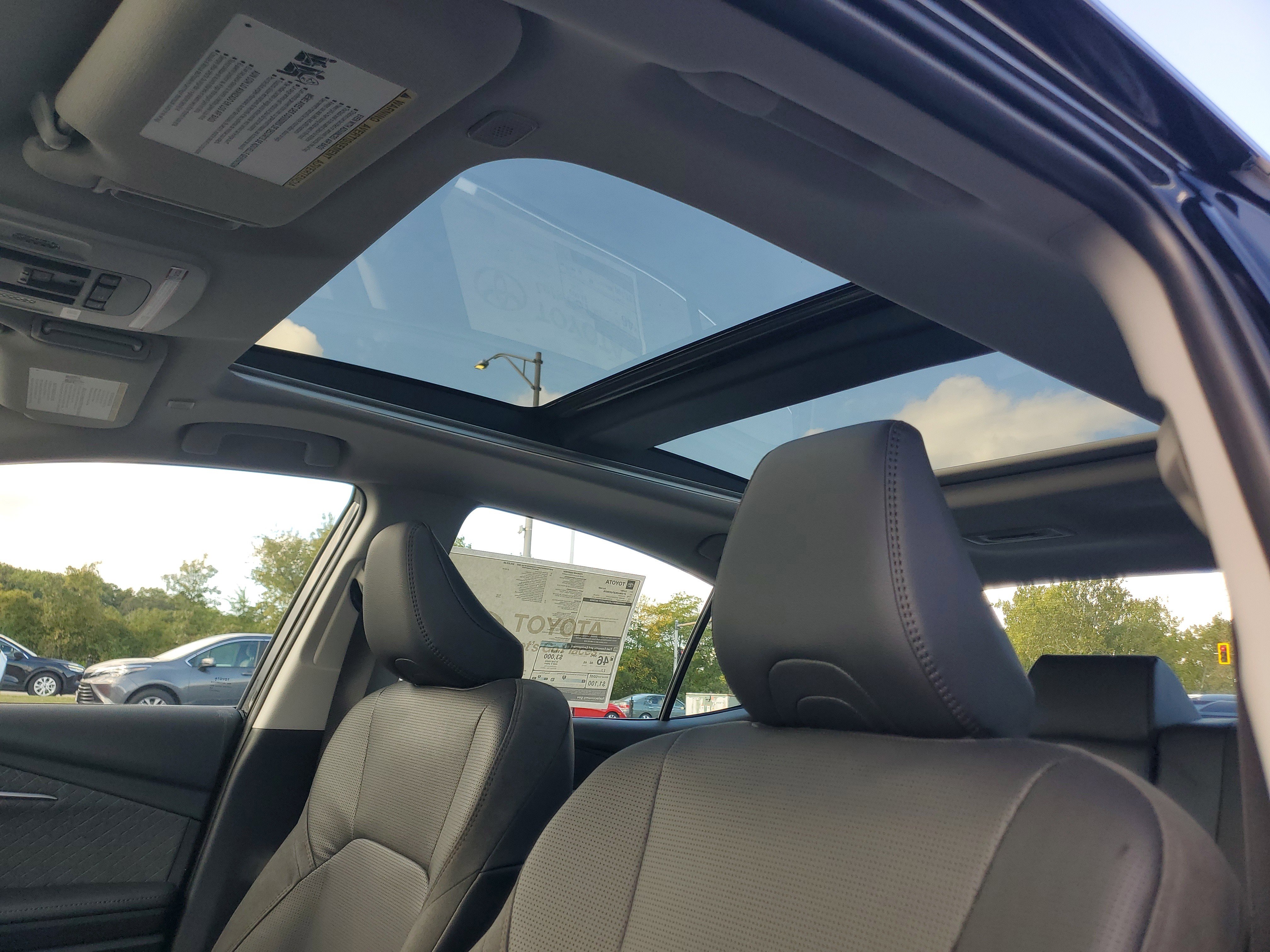 Used 2026 Toyota Camry XLE image 18