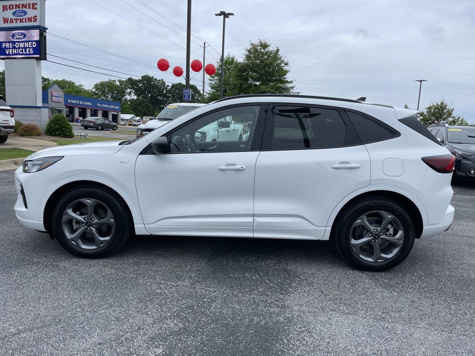 Used 2023 Ford Escape ST-Line w/ Equipment Group 301A FWD image 8