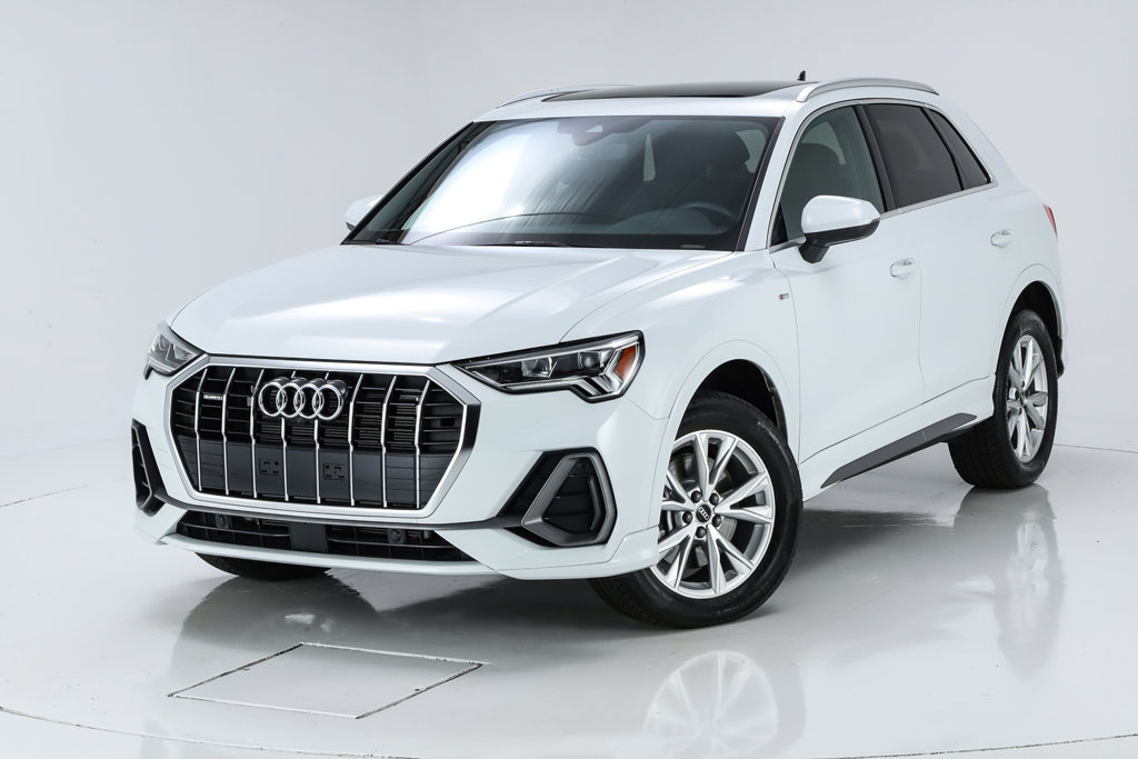Used 2025 Audi Q3 2.0T Premium Plus w/ Premium Plus Package AWD/4WD image 44