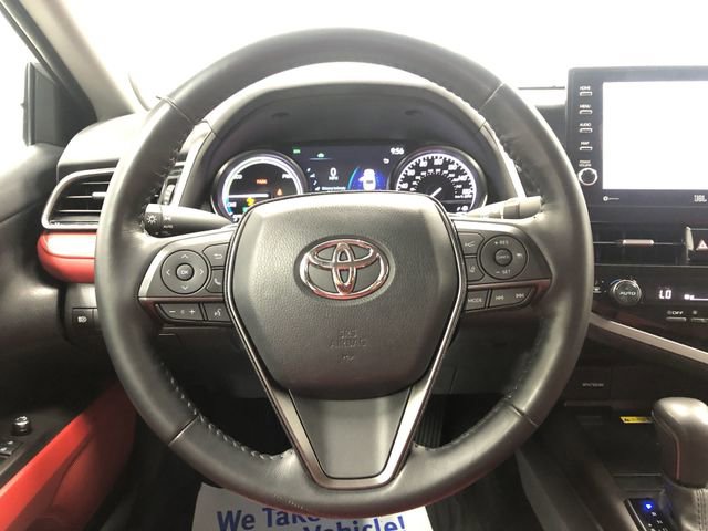 Used 2022 Toyota Camry XSE w/ Navigation Upgrade Package FWD image 17