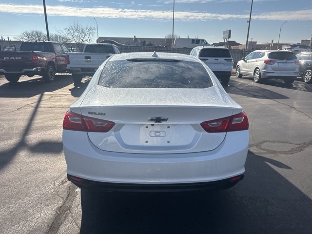 Used 2018 Chevrolet Malibu LT w/ Leather Package image 4