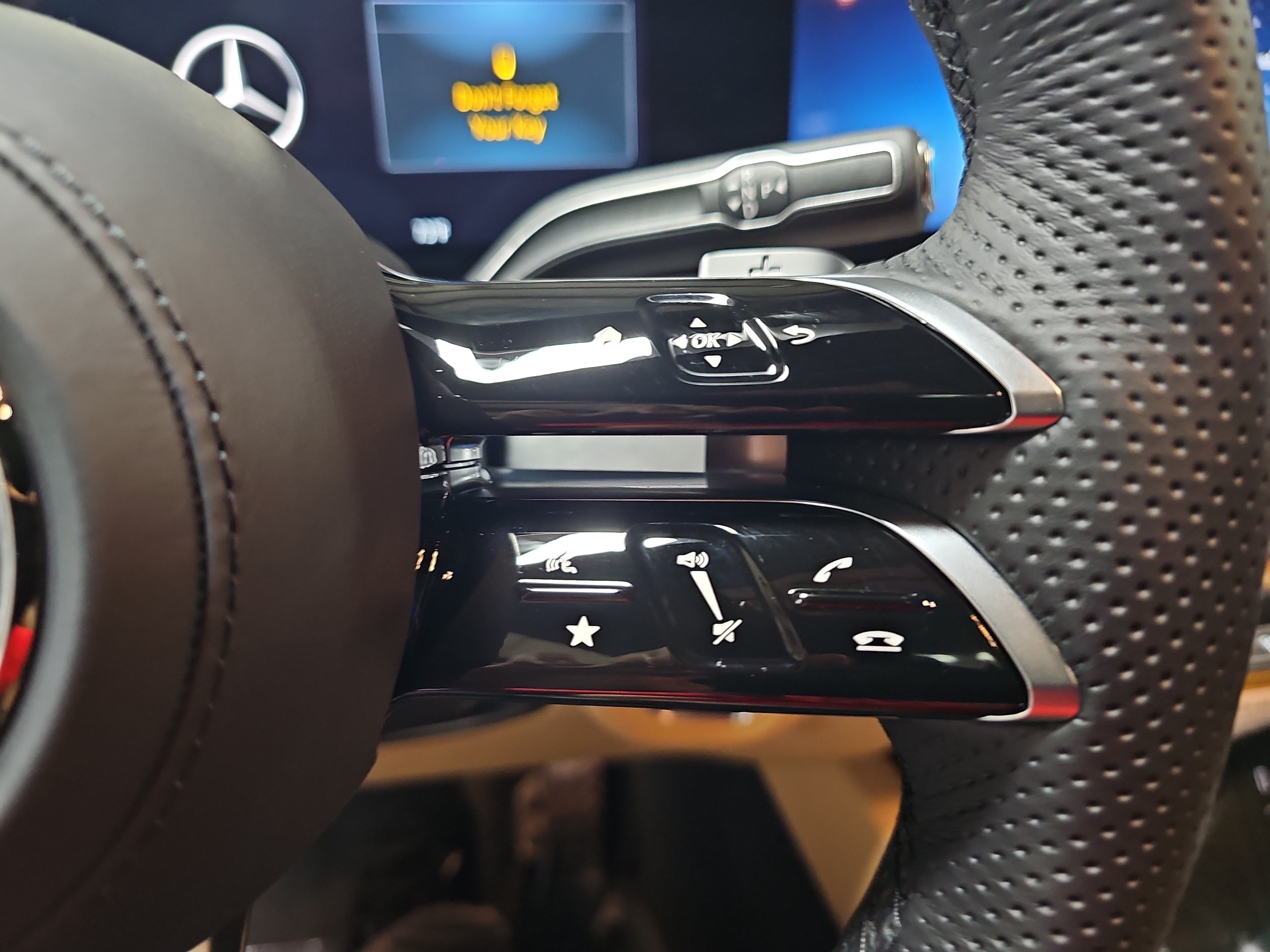 New 2026 Mercedes-Benz GLS 450 4MATIC image 18